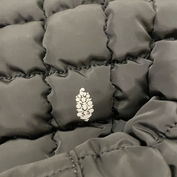 FREE PEOPLE Black Quilted Tote Bag - Picture 3 of 6